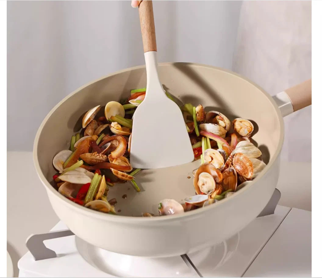 Titanium ceramic non stick kitchen cookware set Special for induction cookers gas stoves cooking pot set
